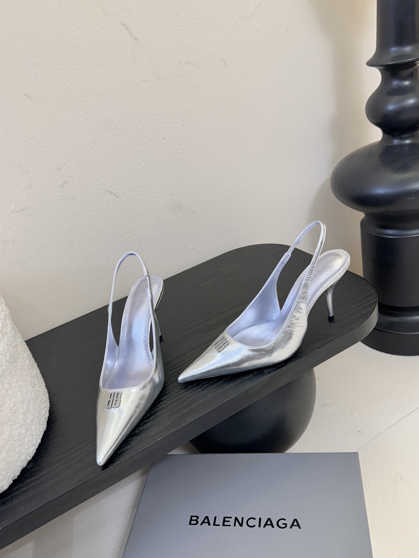 20251018/Balenciaga_251018-1